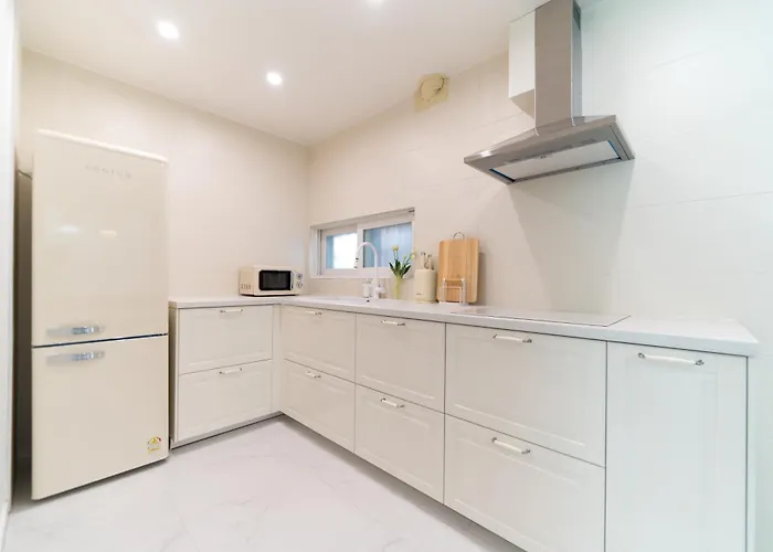 Hongdae#hapjeong Station 7 Minutes #room7 #imagined Mansion #spacious Living Room#large Room#exclusive Use#designer Villa *