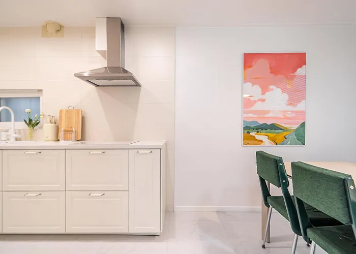 Hongdae#hapjeong Station 7 Minutes #room7 #imagined Mansion #spacious Living Room#large Room#exclusive Use#designer * Seul