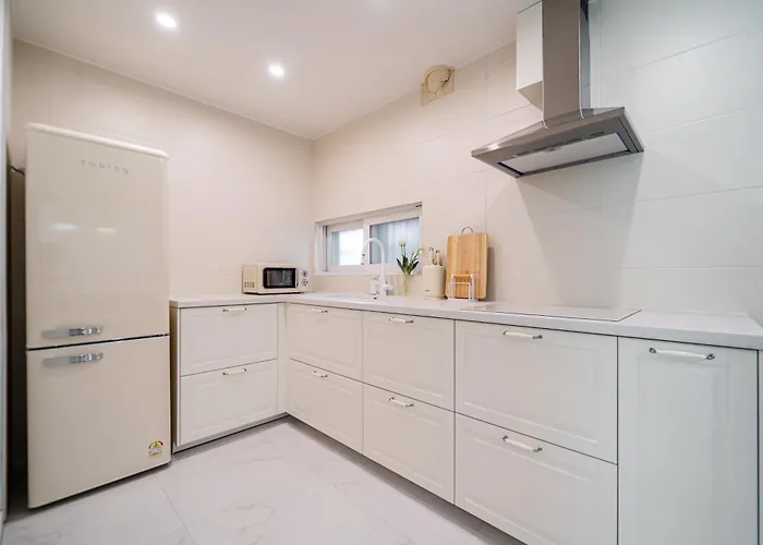 Villa Hongdae#hapjeong Station 7 Minutes #room7 #imagined Mansion #spacious Living Room#large Room#exclusive Use#designer