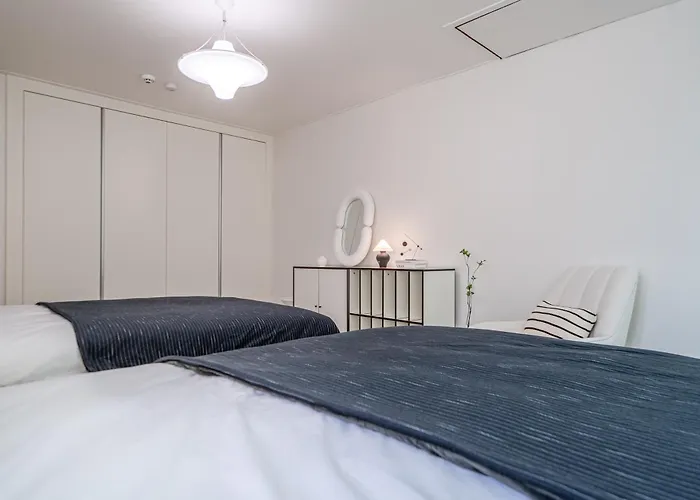 Hongdae#hapjeong Station 7 Minutes #room7 #imagined Mansion #spacious Living Room#large Room#exclusive Use#designer Villa