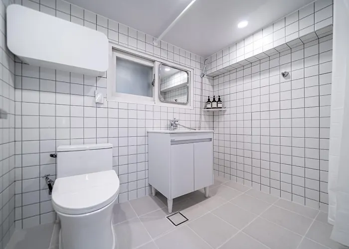 Hongdae#hapjeong Station 7 Minutes #room7 #imagined Mansion #spacious Living Room#large Room#exclusive Use#designer * Seul