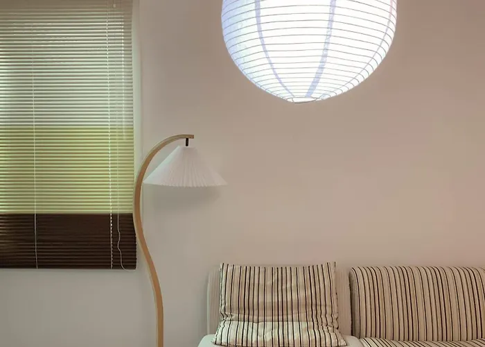 Villa Hongdae#hapjeong Station 7 Minutes #room7 #imagined Mansion #spacious Living Room#large Room#exclusive Use#designer Seul