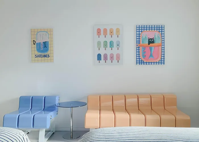 Villa Hongdae#hapjeong Station 7 Minutes #room7 #imagined Mansion #spacious Living Room#large Room#exclusive Use#designer Seul