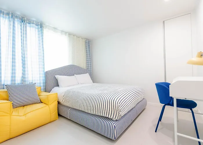 Villa Hongdae#hapjeong Station 7 Minutes #room7 #imagined Mansion #spacious Living Room#large Room#exclusive Use#designer